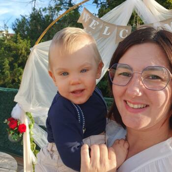 Babysitter in Bonfol: Julie