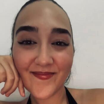 Babysitter in Los Palacios y Villafranca: Julia