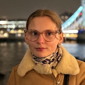 Babysitter in Tavaux-et-Pontséricourt: Olivia