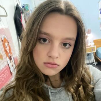 Babysitter in Melbourne: Emily