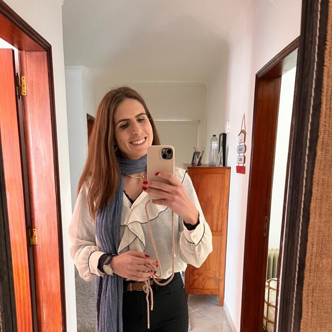 Babysitting job in Almada: Gloria