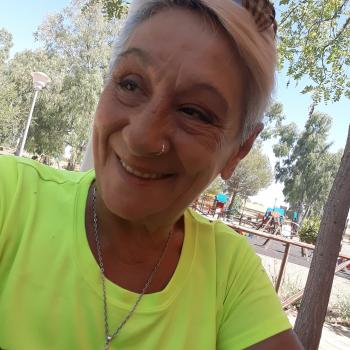 Trabajos de niñera en Sabadell: trabajo de canguro Maika