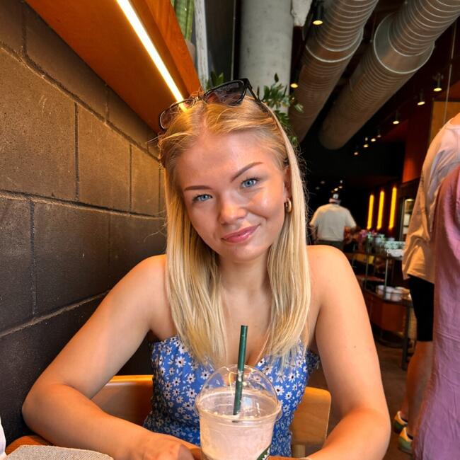 Babysitter in Salzburg: Elizabete