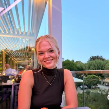 Babysitter Munich: Elizabete