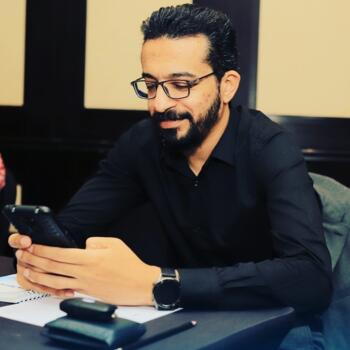 الوالدين القاهرة: Hazem