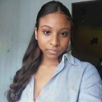 Babysitter Manaus: Flávia