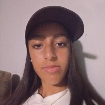 Babysitter in Cugnaux: Nesrine