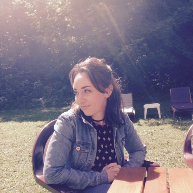 Babysitter in Marseille: Eva