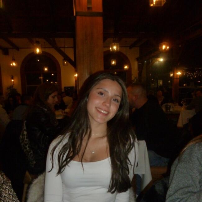 Babysitter in Viseu: Carolina