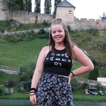 Babysitters in Wels: Lena