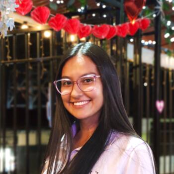 Babysitter in Madrid: Yadi Paola