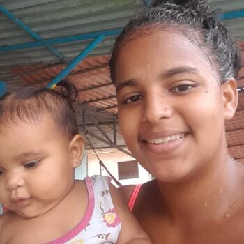 Babá em Sertãozinho: Crislane