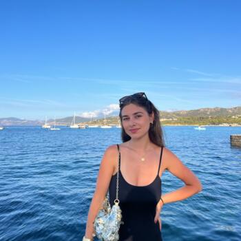 Babysitter in Dijon: Margaux