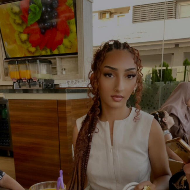 Babysitter in Bergerac: Manal