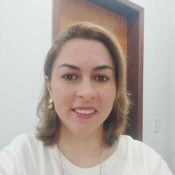 Babá em Ibiporã: Thais