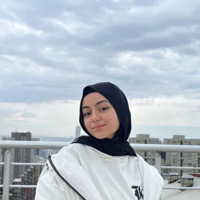 Nanny in Cairo: Yassmin