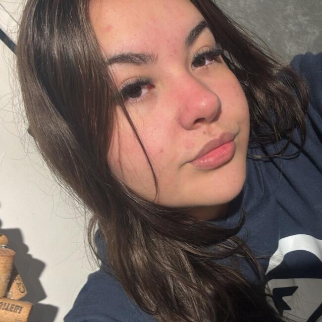 Babysitter in São José dos Campos: Letícia