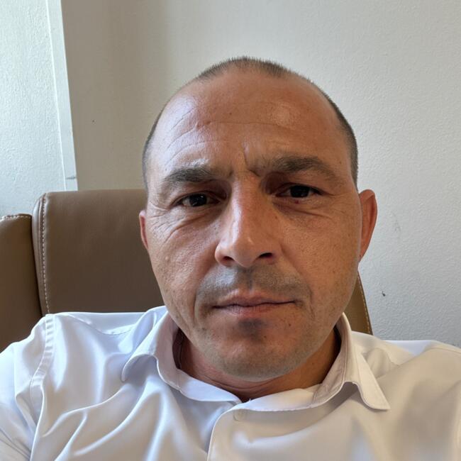 Δουλειά για babysitter στην περιοχή Κως: Βασιλης