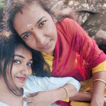 कोच्चि में बेबीसिटिंग की नौकरी: Mini shabu