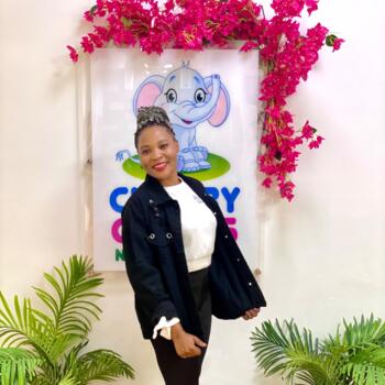 Nanny Dubai: Shirera
