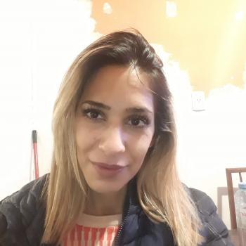 Babysitter in Munro: Roxana