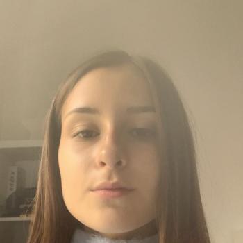 Baby-sitter in Differdange: Eva
