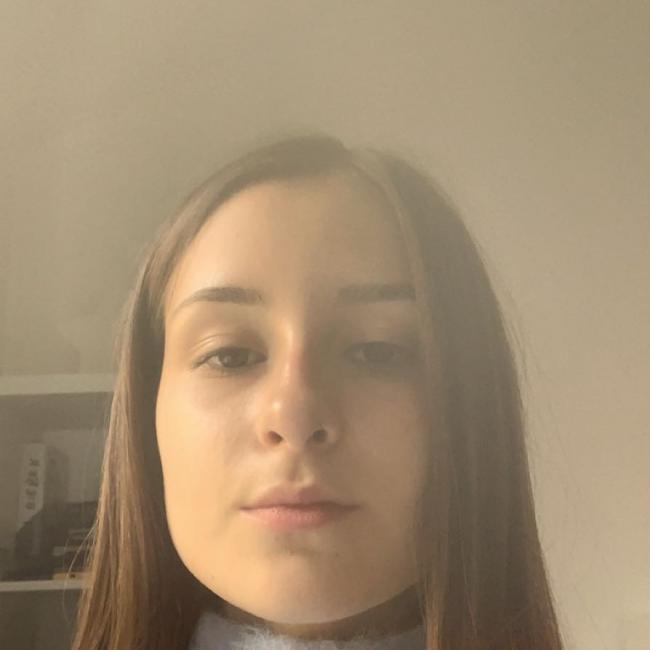 Baby-sitter in Differdange: Eva