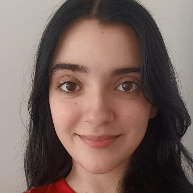 Babá em Franca: Manuela