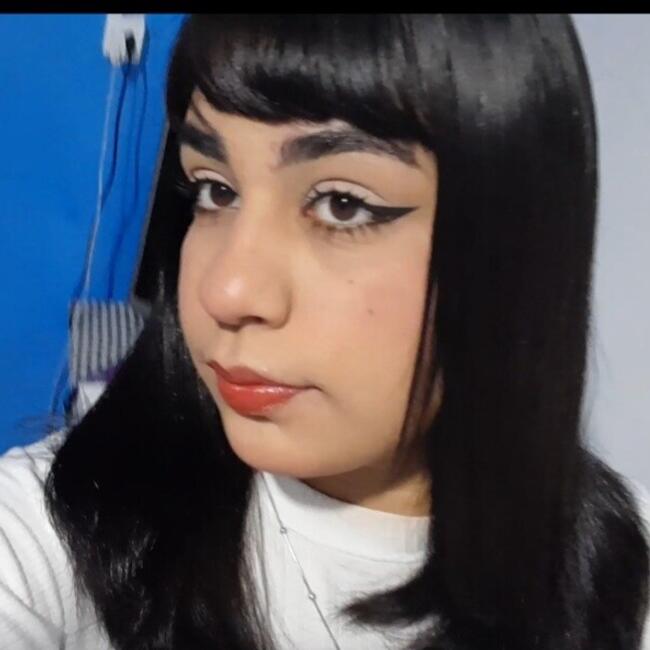 Babá em Manaus: Alexa Camila