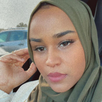 Babysitter Manchester: Sabrina