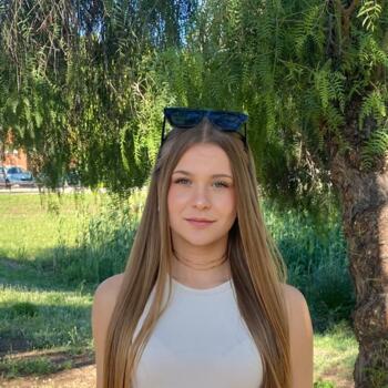 Babysitter in Cubelles: Anna