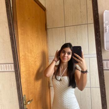 Babá em Atibaia: Lara