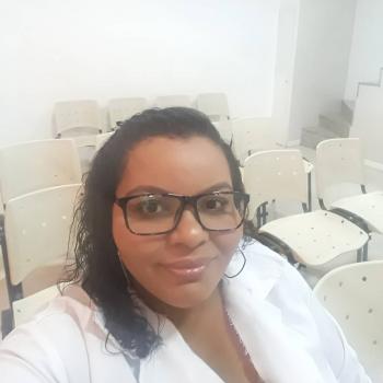 Babá em Nilópolis: Cristiane