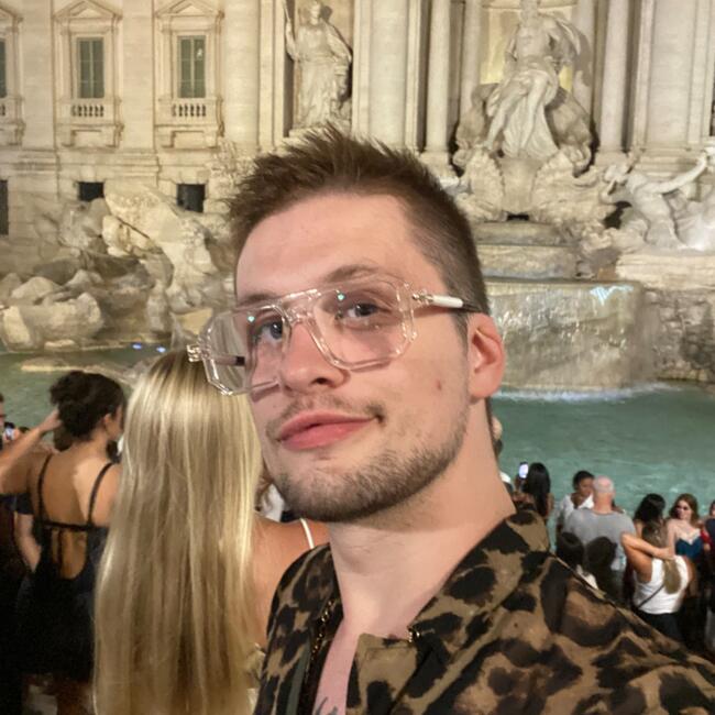 Babysitter in Boussu: Adrien