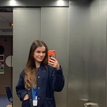 Babysitter in Paris: Anne-Lys