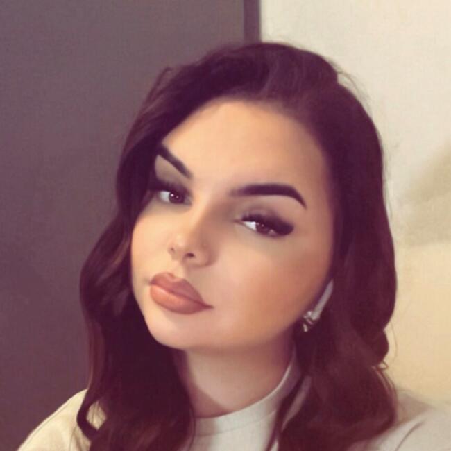 Babysitter in Libourne: Madisone