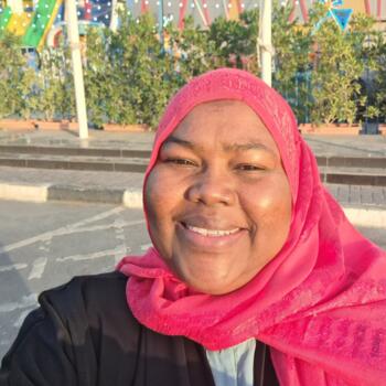 Babysitter Ajman: Halima