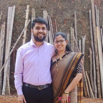 माता-पिता बंगलौर: Ajit