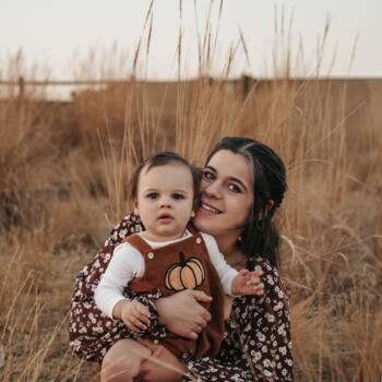 Babysitter in Yakima: Ashley