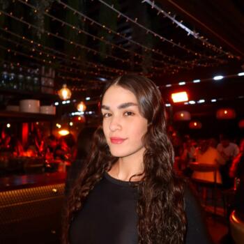 Babysitter in Rishon LeZiyyon: שיר