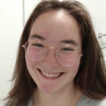 Babysitter in Le Pecq: Capucine