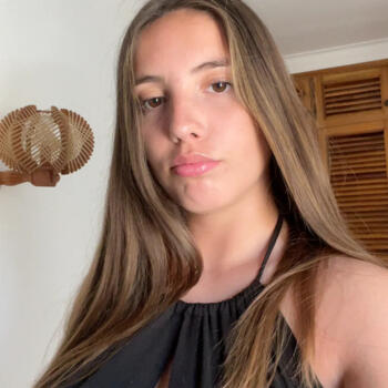 Babysitter in Brussels: Esmeralda