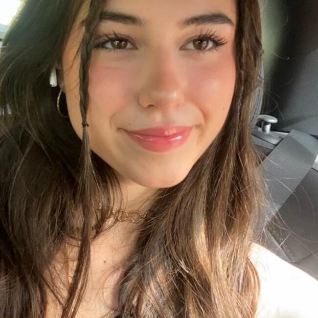 Canguro en San Juan de Alicante: Adriana Garcia Romeu