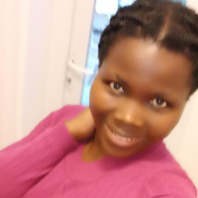 Babysitter in Forest/Vorst: Niwahereza