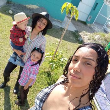 Parent Ferraz de Vasconcelos: Léia