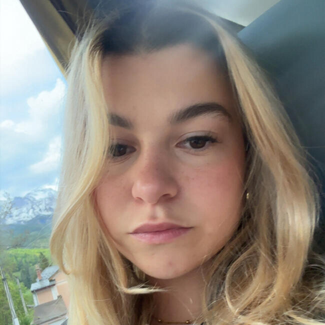 Babysitter in Gap: Manon
