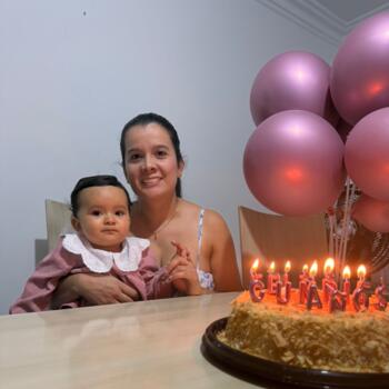 Parent Armenia: Alejandra