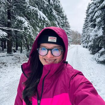 Babysitter in Rhode-Saint-Genèse: Maria Eduarda