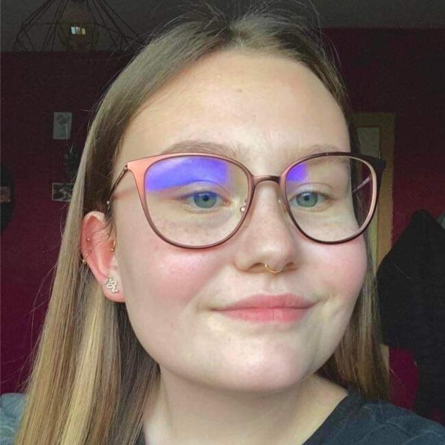 Babysitter in Saint-Georges-sur-Meuse: Margaux