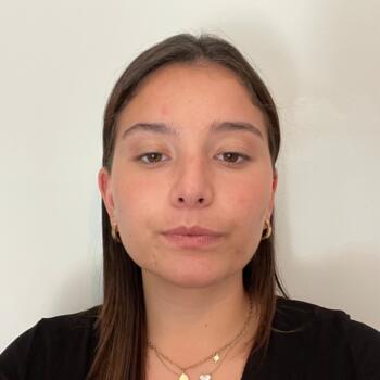 Babysitter in Fajozes: Rita